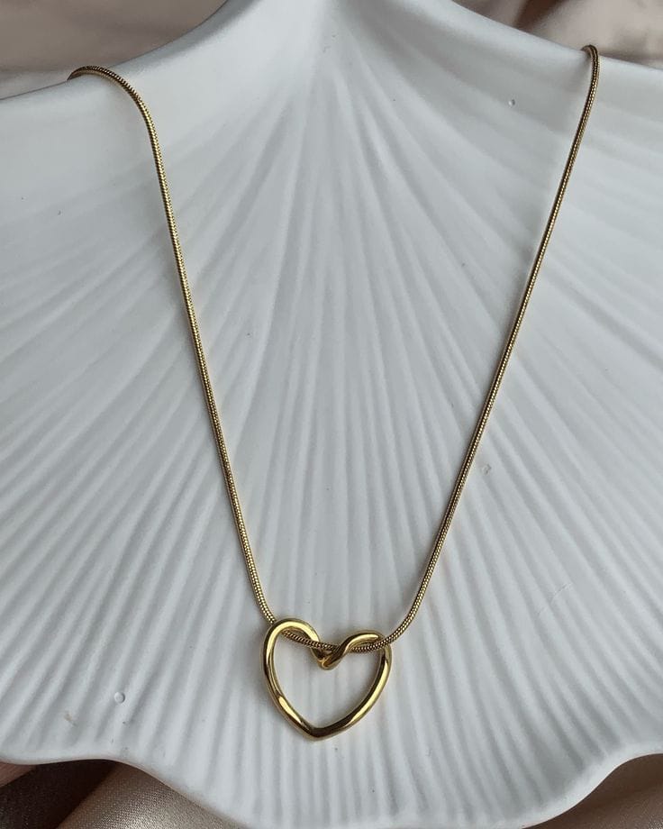 Entwined Heart Pendent