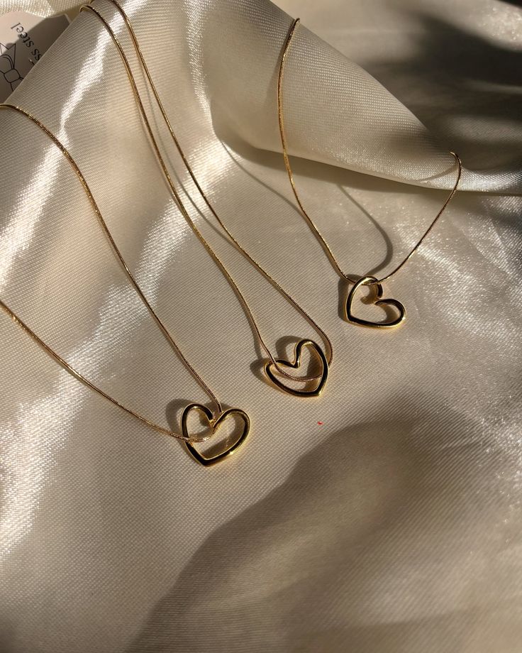 Entwined Heart Pendent